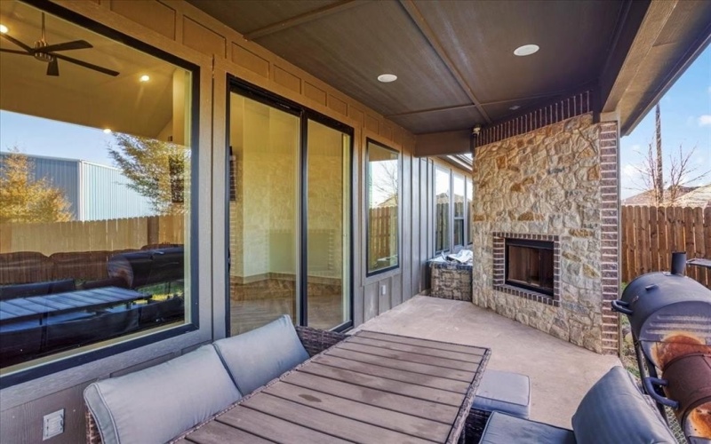 920 Oil Mill Road, Van Alstyne, TX 75495, 5 Habitaciones Habitaciones , ,3 BañosBaños,Residential,En Venta,920 Oil Mill Road,0,21194739