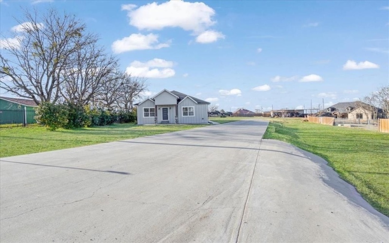 920 Oil Mill Road, Van Alstyne, TX 75495, 5 Habitaciones Habitaciones , ,3 BañosBaños,Residential,En Venta,920 Oil Mill Road,0,21194739