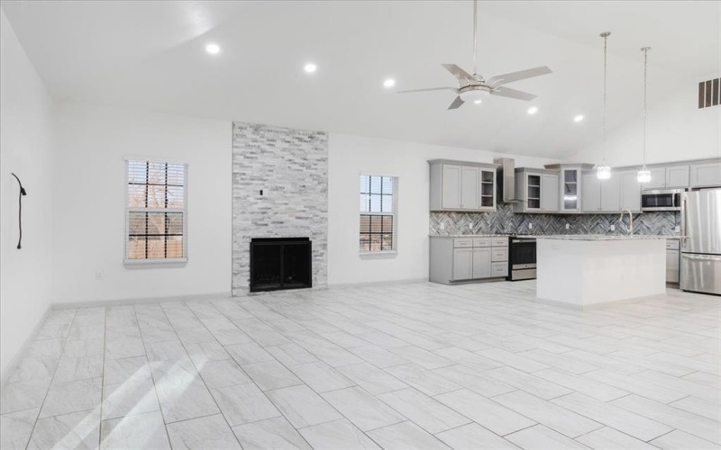 920 Oil Mill Road, Van Alstyne, TX 75495, 5 Habitaciones Habitaciones , ,3 BañosBaños,Residential,En Venta,920 Oil Mill Road,0,21194739