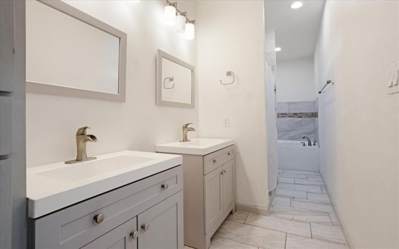 920 Oil Mill Road, Van Alstyne, TX 75495, 5 Habitaciones Habitaciones , ,3 BañosBaños,Residential,En Venta,920 Oil Mill Road,0,21194739