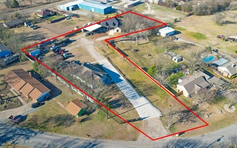 920 Oil Mill Road, Van Alstyne, TX 75495, 5 Habitaciones Habitaciones , ,3 BañosBaños,Residential,En Venta,920 Oil Mill Road,0,21194739