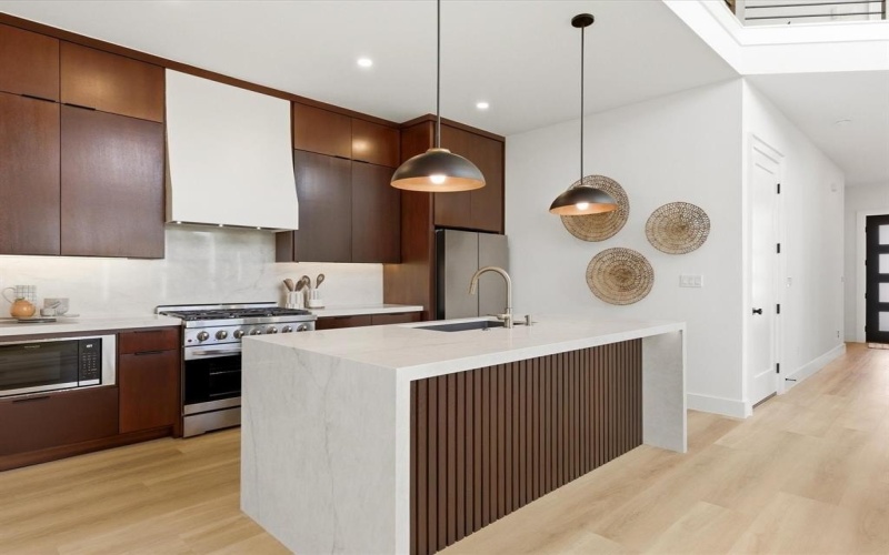 916 E Louisiana Drive, Dallas, TX 75216, 3 Bedrooms Bedrooms, ,3 BathroomsBathrooms,Residential,For Sale,916 E Louisiana Drive,0,21195725