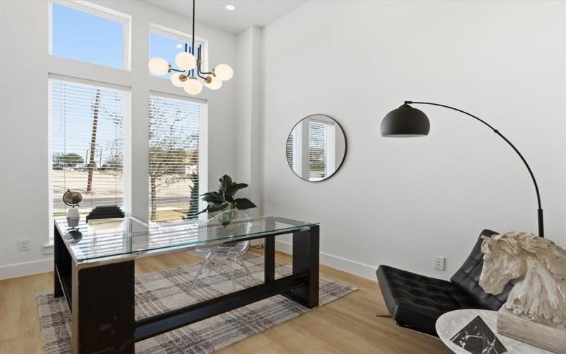 916 E Louisiana Drive, Dallas, TX 75216, 3 Bedrooms Bedrooms, ,3 BathroomsBathrooms,Residential,For Sale,916 E Louisiana Drive,0,21195725