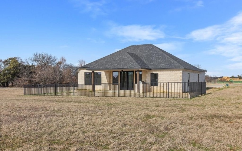 186 Desert Mountain Drive, Gordonville, TX 76245, 3 Bedrooms Bedrooms, ,2 BathroomsBathrooms,Residential,For Sale,186 Desert Mountain Drive,0,21195926