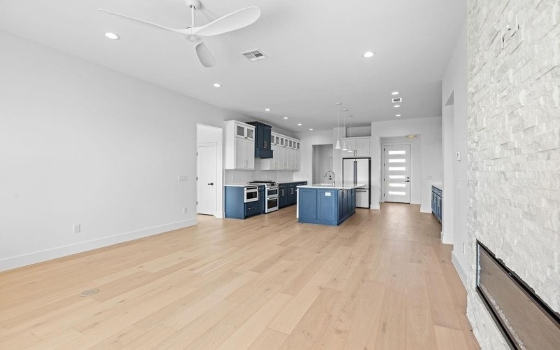 186 Desert Mountain Drive, Gordonville, TX 76245, 3 Bedrooms Bedrooms, ,2 BathroomsBathrooms,Residential,For Sale,186 Desert Mountain Drive,0,21195926