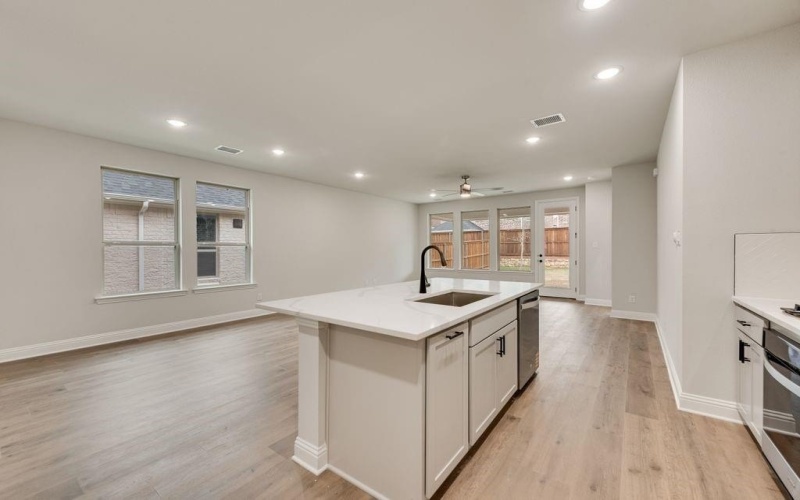 156 Ashbrook Street, Little Elm, TX 75068, 3 Habitaciones Habitaciones , ,2 BañosBaños,Residential,En Venta,156 Ashbrook Street,0,21196784