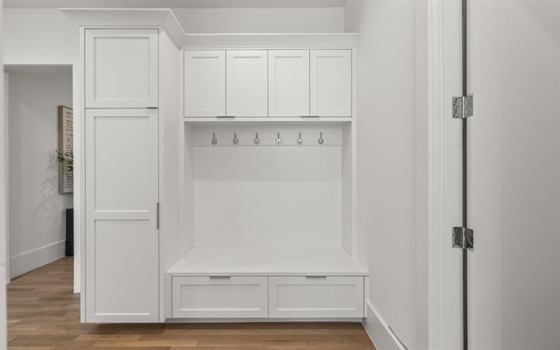 9111 Aldwick Drive, Dallas, TX 75238, 5 Bedrooms Bedrooms, ,7 BathroomsBathrooms,Residential,For Sale,9111 Aldwick Drive,0,21197494