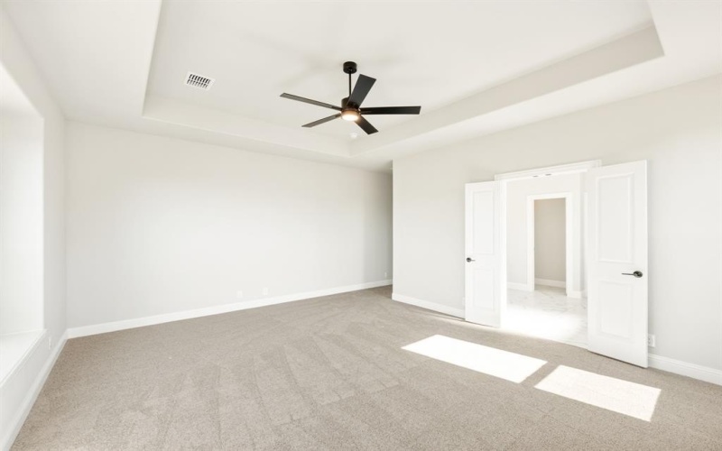 423 Crystal Lake Lane, Red Oak, TX 75154, 5 Bedrooms Bedrooms, ,5 BathroomsBathrooms,Residential,For Sale,423 Crystal Lake Lane,20703004