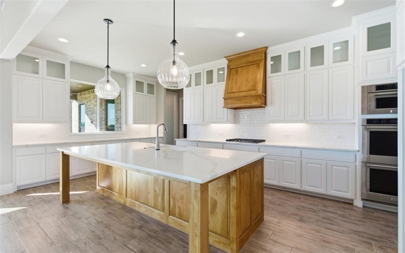 1027 Estancia Boulevard, Weatherford, TX 76088, 4 Habitaciones Habitaciones , ,3 BañosBaños,Residential,En Venta,1027 Estancia Boulevard,0,21198058