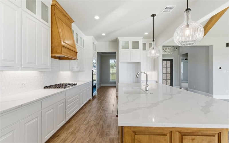 1027 Estancia Boulevard, Weatherford, TX 76088, 4 Habitaciones Habitaciones , ,3 BañosBaños,Residential,En Venta,1027 Estancia Boulevard,0,21198058