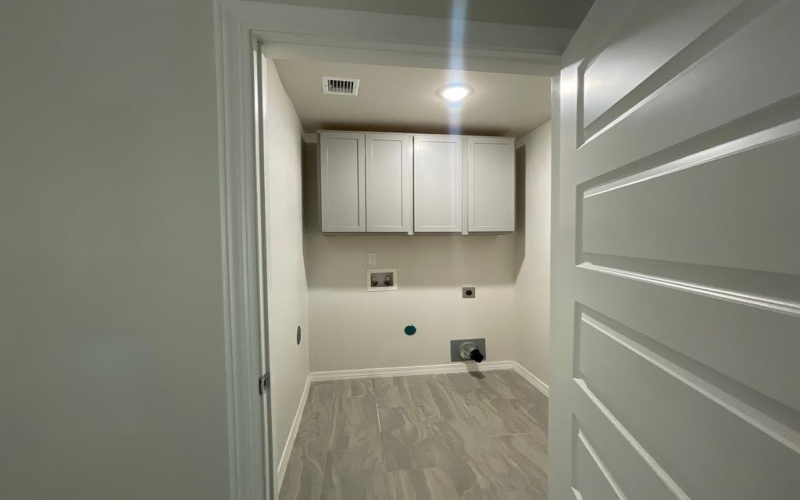 415 Valle Los Nogales Drive, Socorro, TX 79927, 3 Habitaciones Habitaciones , ,2 BañosBaños,Residential,En Venta,415 Valle Los Nogales Drive,0,21198099