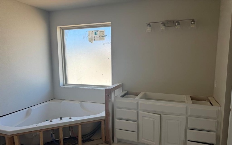 701 Broken Bow Lane, Cleburne, TX 76033, 3 Bedrooms Bedrooms, ,2 BathroomsBathrooms,Residential,For Sale,701 Broken Bow Lane,0,21198239