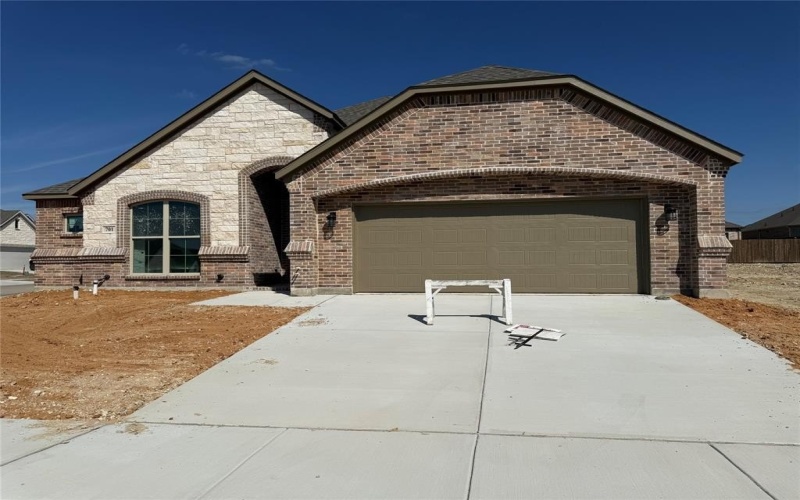 701 Broken Bow Lane, Cleburne, TX 76033, 3 Bedrooms Bedrooms, ,2 BathroomsBathrooms,Residential,For Sale,701 Broken Bow Lane,0,21198239