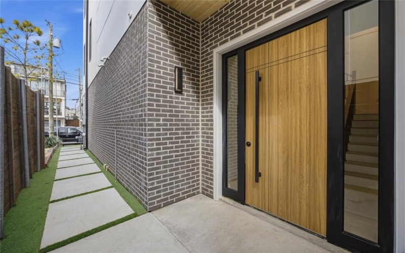 4220 MUNGER Avenue, Dallas, TX 75204, 3 Bedrooms Bedrooms, ,3 BathroomsBathrooms,Residential,For Sale,4220 MUNGER Avenue,0,21198365