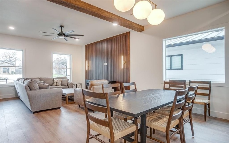 2705 Gordon Avenue, Fort Worth, TX 76110, 5 Habitaciones Habitaciones , ,6 BañosBaños,Residential,En Venta,2705 Gordon Avenue,0,21198474