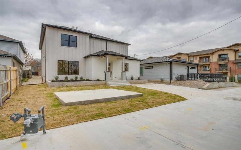 2705 Gordon Avenue, Fort Worth, TX 76110, 5 Habitaciones Habitaciones , ,6 BañosBaños,Residential,En Venta,2705 Gordon Avenue,0,21198474