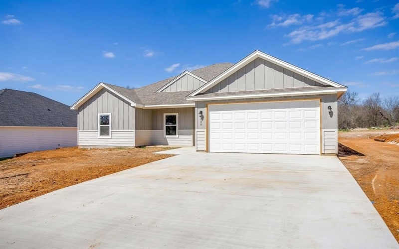 130 Abbott Avenue, Covington, TX 76636, 4 Bedrooms Bedrooms, ,2 BathroomsBathrooms,Residential,For Sale,130 Abbott Avenue,0,21198631