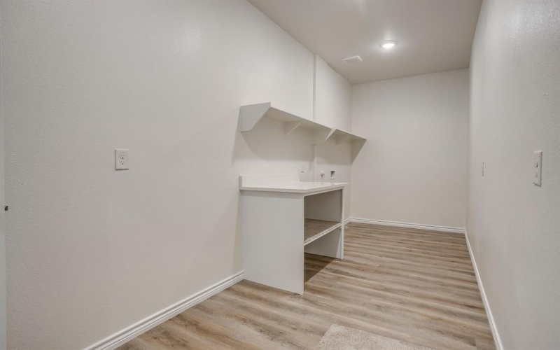 130 Abbott Avenue, Covington, TX 76636, 4 Bedrooms Bedrooms, ,2 BathroomsBathrooms,Residential,For Sale,130 Abbott Avenue,0,21198631