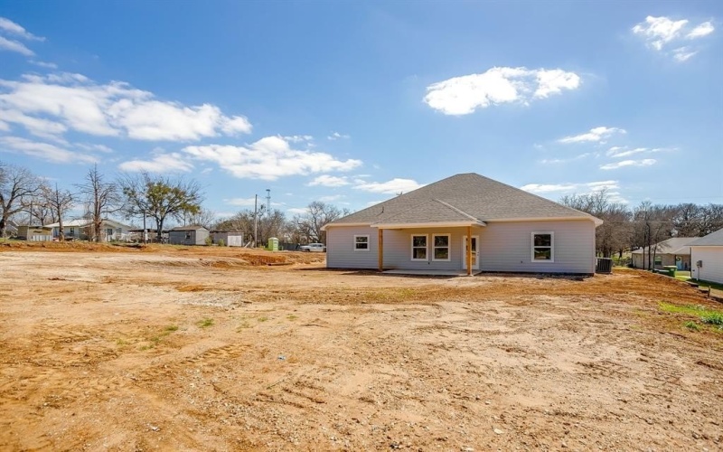 130 Abbott Avenue, Covington, TX 76636, 4 Bedrooms Bedrooms, ,2 BathroomsBathrooms,Residential,For Sale,130 Abbott Avenue,0,21198631