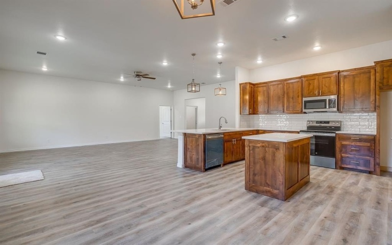 130 Abbott Avenue, Covington, TX 76636, 4 Bedrooms Bedrooms, ,2 BathroomsBathrooms,Residential,For Sale,130 Abbott Avenue,0,21198631