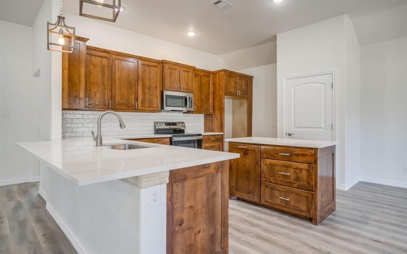 130 Abbott Avenue, Covington, TX 76636, 4 Bedrooms Bedrooms, ,2 BathroomsBathrooms,Residential,For Sale,130 Abbott Avenue,0,21198631