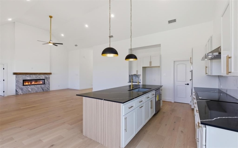 44 Roberts Run, Sherman, TX 75092, 4 Habitaciones Habitaciones , ,3 BañosBaños,Residential,En Venta,44 Roberts Run,0,21199197