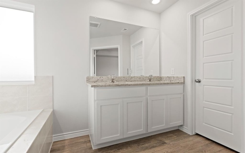 9236 Union Pacific Drive, Fort Worth, TX 76036, 4 Bedrooms Bedrooms, ,3 BathroomsBathrooms,Residential,For Sale,9236 Union Pacific Drive,0,21199200