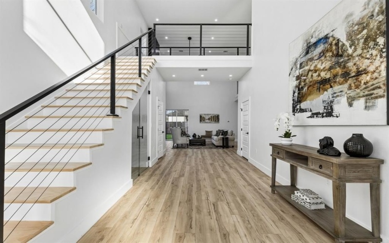 3510 Navaro Street, Dallas, TX 75212, 4 Bedrooms Bedrooms, ,3 BathroomsBathrooms,Residential,For Sale,3510 Navaro Street,0,21199276