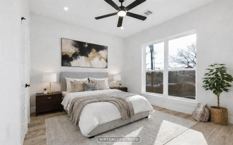 3510 Navaro Street, Dallas, TX 75212, 4 Bedrooms Bedrooms, ,3 BathroomsBathrooms,Residential,For Sale,3510 Navaro Street,0,21199276