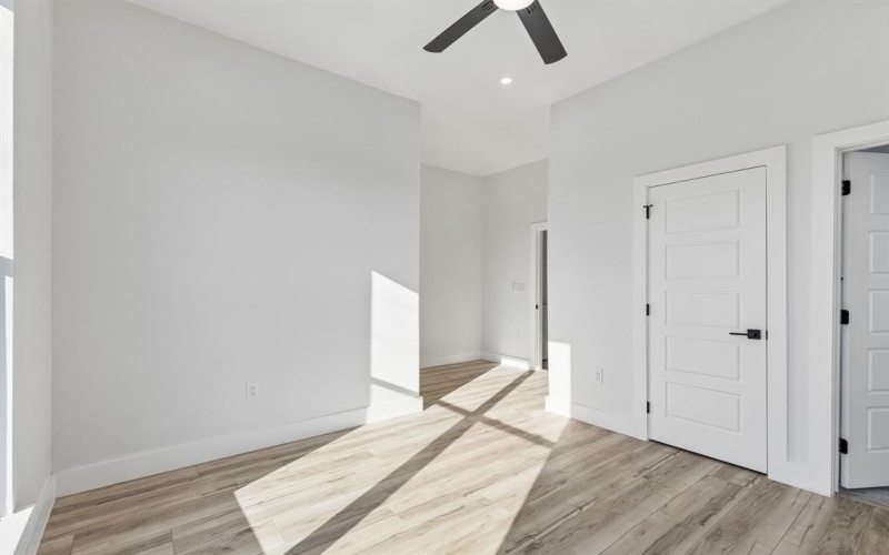 3510 Navaro Street, Dallas, TX 75212, 4 Bedrooms Bedrooms, ,3 BathroomsBathrooms,Residential,For Sale,3510 Navaro Street,0,21199276