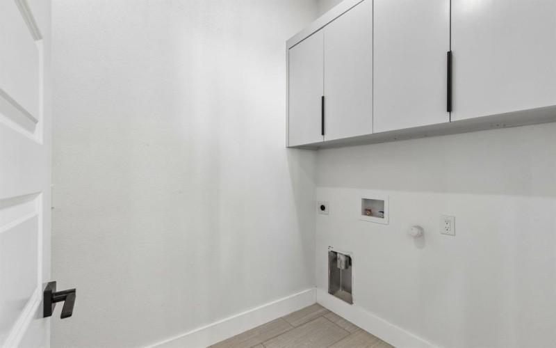 3510 Navaro Street, Dallas, TX 75212, 4 Bedrooms Bedrooms, ,3 BathroomsBathrooms,Residential,For Sale,3510 Navaro Street,0,21199276