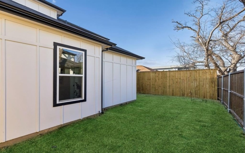 3510 Navaro Street, Dallas, TX 75212, 4 Bedrooms Bedrooms, ,3 BathroomsBathrooms,Residential,For Sale,3510 Navaro Street,0,21199276