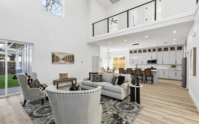 3510 Navaro Street, Dallas, TX 75212, 4 Bedrooms Bedrooms, ,3 BathroomsBathrooms,Residential,For Sale,3510 Navaro Street,0,21199276