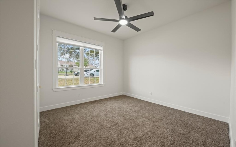 1033 E Bowie Street, Fort Worth, TX 76104, 4 Habitaciones Habitaciones , ,2 BañosBaños,Residential,En Venta,1033 E Bowie Street,0,21199295