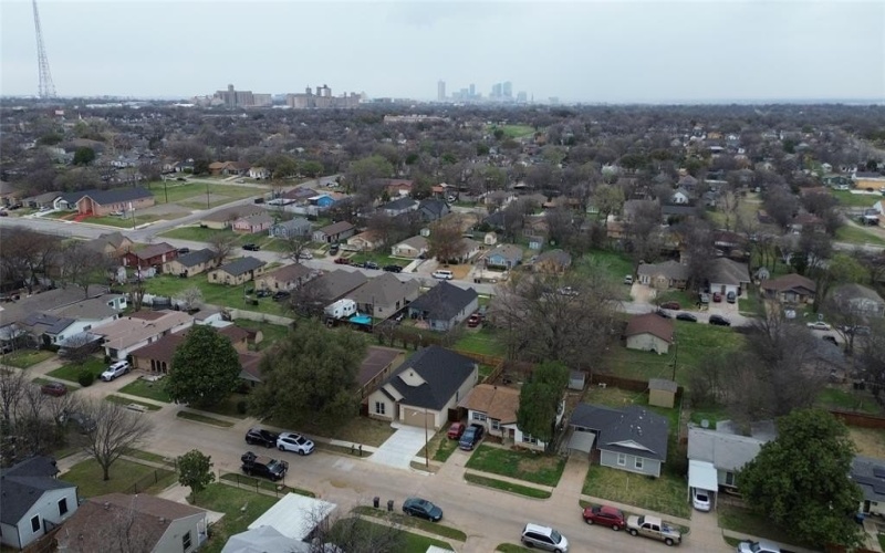 1033 E Bowie Street, Fort Worth, TX 76104, 4 Habitaciones Habitaciones , ,2 BañosBaños,Residential,En Venta,1033 E Bowie Street,0,21199295