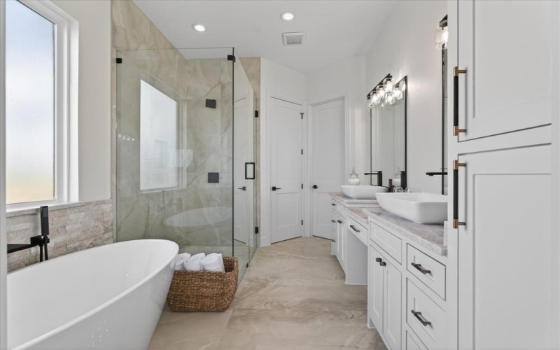 4945 County Road 1098, Celeste, TX 75423, 4 Bedrooms Bedrooms, ,3 BathroomsBathrooms,Residential,For Sale,4945 County Road 1098,0,21199359