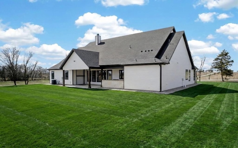 4945 County Road 1098, Celeste, TX 75423, 4 Bedrooms Bedrooms, ,3 BathroomsBathrooms,Residential,For Sale,4945 County Road 1098,0,21199359