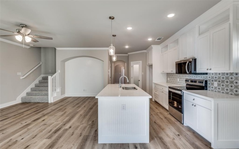 106 Market Street, Lake Dallas, TX 75065, 3 Bedrooms Bedrooms, ,2 BathroomsBathrooms,Residential,For Sale,106 Market Street,0,21199431