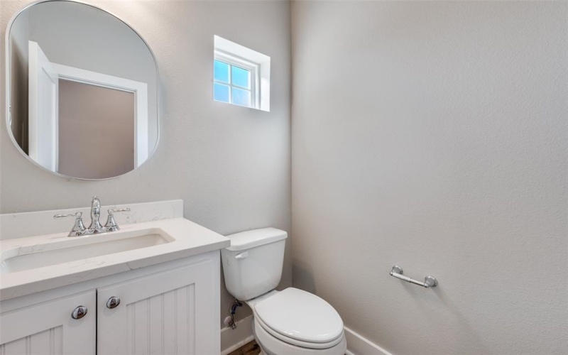 106 Market Street, Lake Dallas, TX 75065, 3 Bedrooms Bedrooms, ,2 BathroomsBathrooms,Residential,For Sale,106 Market Street,0,21199431