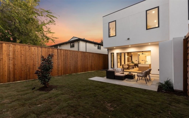 5635 Matalee Avenue, Dallas, TX 75206, 3 Bedrooms Bedrooms, ,2 BathroomsBathrooms,Residential,For Sale,5635 Matalee Avenue,0,21199489