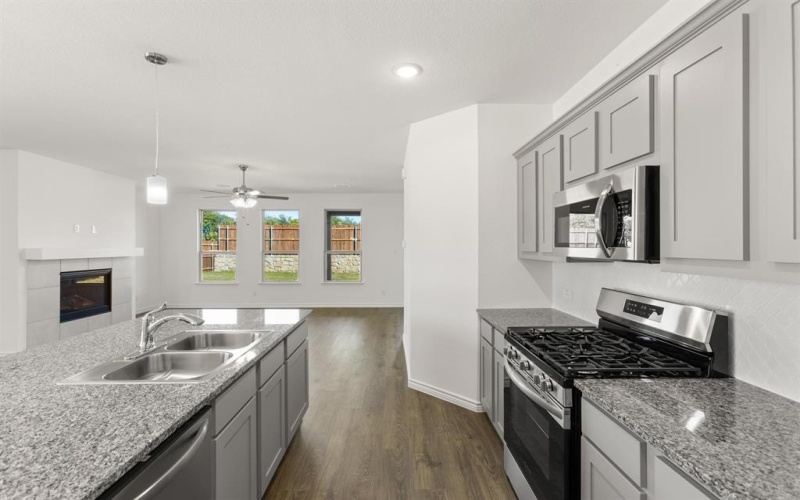 420 Comanche Drive, Cleburne, TX 76033, 3 Habitaciones Habitaciones , ,2 BañosBaños,Residential,En Venta,420 Comanche Drive,20703782
