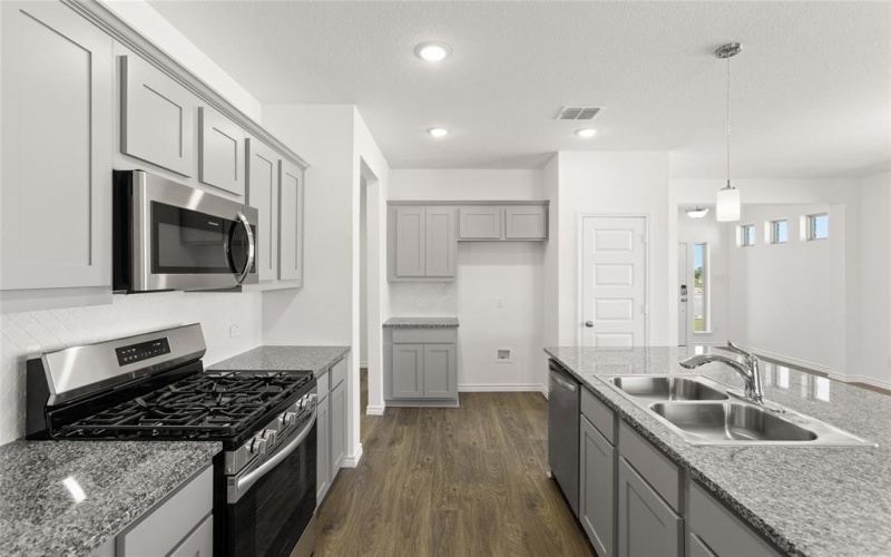 420 Comanche Drive, Cleburne, TX 76033, 3 Habitaciones Habitaciones , ,2 BañosBaños,Residential,En Venta,420 Comanche Drive,20703782