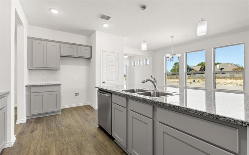 420 Comanche Drive, Cleburne, TX 76033, 3 Habitaciones Habitaciones , ,2 BañosBaños,Residential,En Venta,420 Comanche Drive,20703782