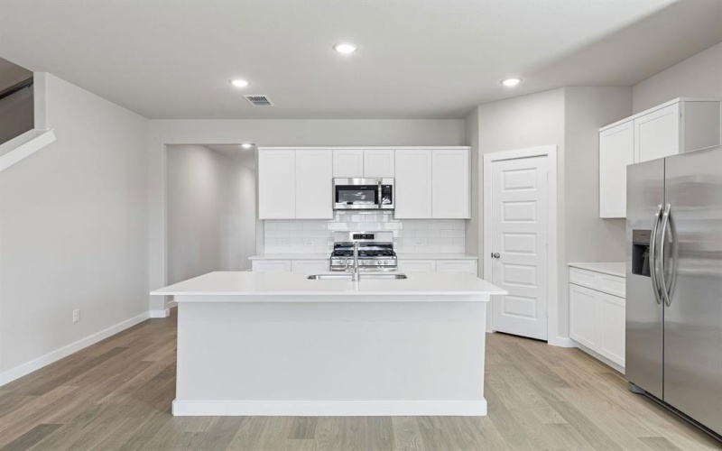 6669 Coyote Valley Trail, Crowley, TX 76036, 5 Habitaciones Habitaciones , ,3 BañosBaños,Residential,En Venta,6669 Coyote Valley Trail,0,21199530