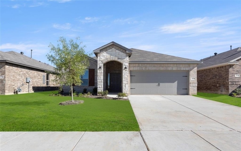 418 Comanche Drive, Cleburne, TX 76033, 3 Bedrooms Bedrooms, ,2 BathroomsBathrooms,Residential,For Sale,418 Comanche Drive,20703837