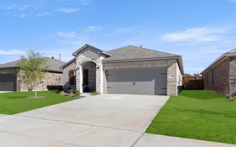 418 Comanche Drive, Cleburne, TX 76033, 3 Bedrooms Bedrooms, ,2 BathroomsBathrooms,Residential,For Sale,418 Comanche Drive,20703837
