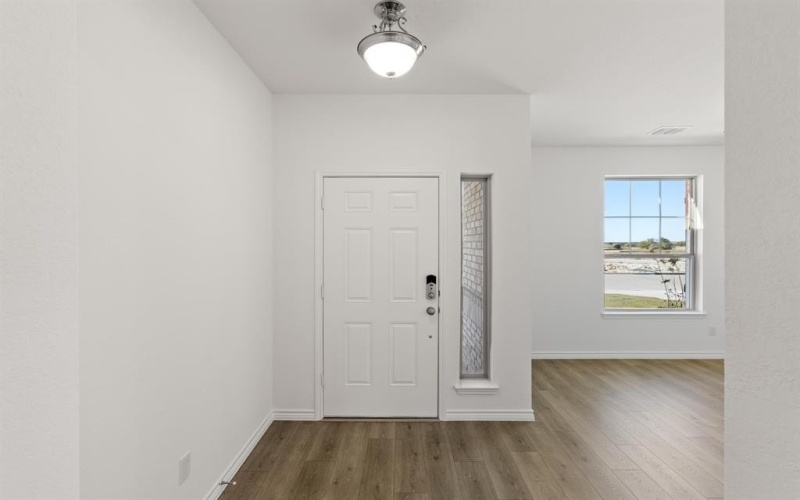 418 Comanche Drive, Cleburne, TX 76033, 3 Bedrooms Bedrooms, ,2 BathroomsBathrooms,Residential,For Sale,418 Comanche Drive,20703837