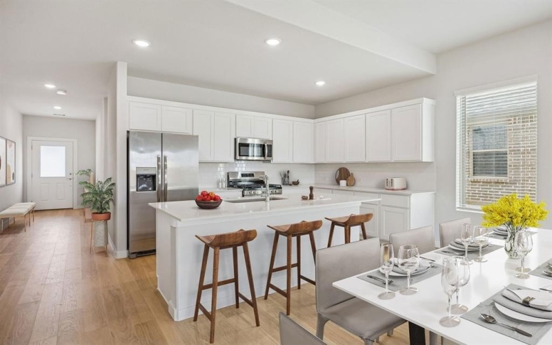 9328 Lone Maverick Drive, Crowley, TX 76036, 4 Habitaciones Habitaciones , ,3 BañosBaños,Residential,En Venta,9328 Lone Maverick Drive,0,21199553