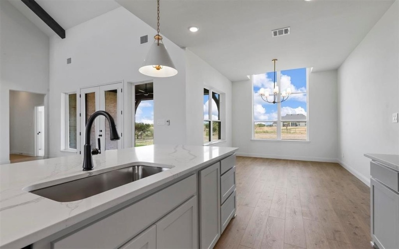 427 Red Bird, Springtown, TX 76082, 4 Habitaciones Habitaciones , ,3 BañosBaños,Residential,En Venta,427 Red Bird,20704107