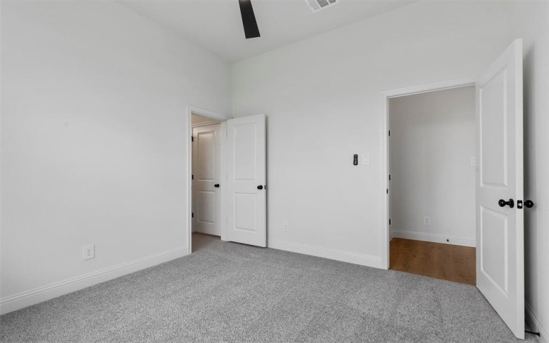 427 Red Bird, Springtown, TX 76082, 4 Habitaciones Habitaciones , ,3 BañosBaños,Residential,En Venta,427 Red Bird,20704107